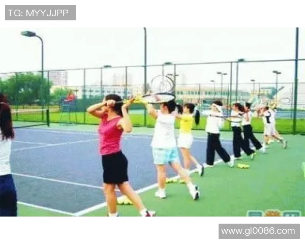 提升心理素质助力重庆网球队在网球赛场上逆风翻盘的策略与实践 提升心理素质助力重庆网球队在网球赛场上逆风翻盘的策略与实践