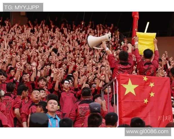 成都足球队意识争议引发热议球迷与专家观点交锋探讨未来发展方向 成都足球队意识争议引发热议球迷与专家观点交锋探讨未来发展方向