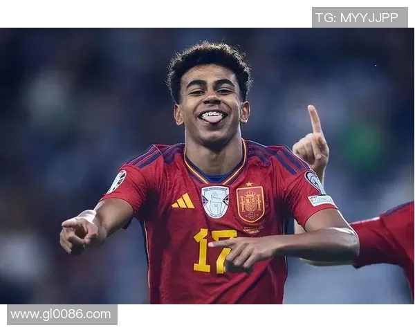 加克波的崛起与未来展望:从青年才俊到足球明星的成长之路 加克波的崛起与未来展望:从青年才俊到足球明星的成长之路