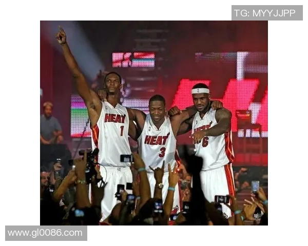 热火对决篮网韦德领衔球队再创辉煌展现篮球魅力与激情对抗