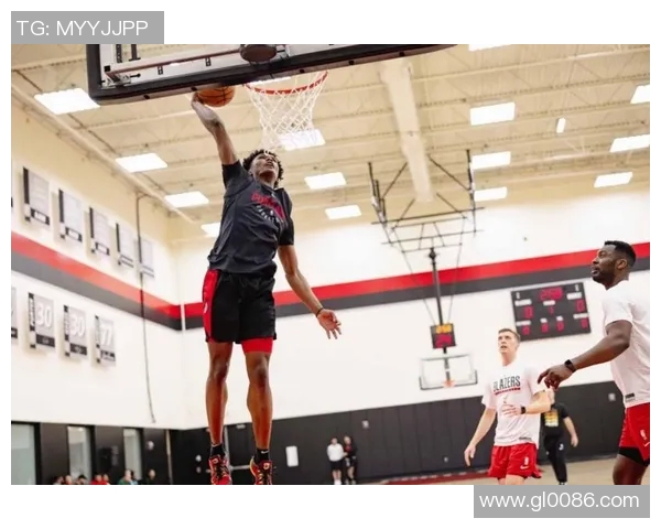 休斯敦火箭与活塞精彩对决比赛回放分析与精彩瞬间回顾