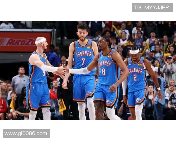 雷霆与小牛季后赛第四场精彩对决回顾与分析 雷霆与小牛季后赛第四场精彩对决回顾与分析