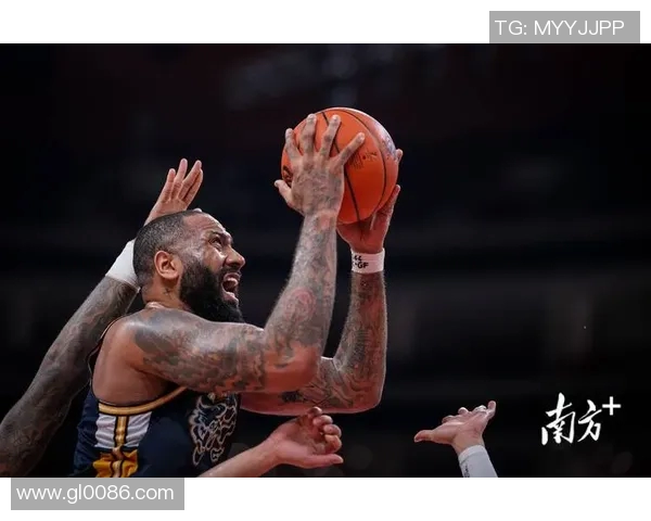 CBA精彩对决北京队迎战广东队争夺胜利荣耀