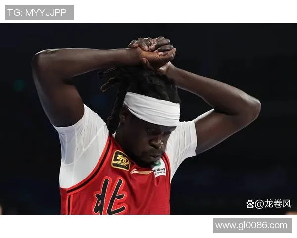 北控与福建激战正酣比分悬念迭起球迷热情高涨 北控与福建激战正酣比分悬念迭起球迷热情高涨