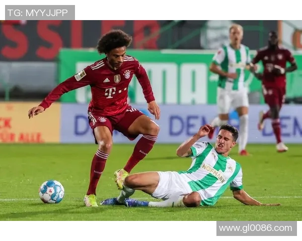 奥斯纳与菲尔特的精彩对决揭示了足球战术的博弈与魅力