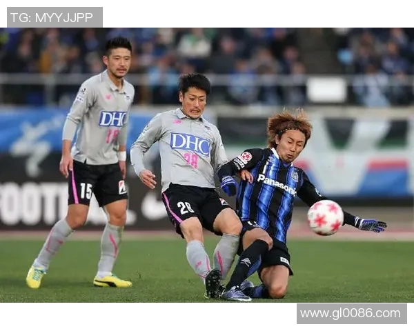 川崎前锋与大阪钢巴的激烈对决展现日本足球的魅力与竞争精神