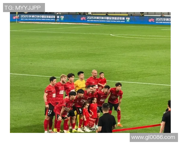 成都足球队防守分析与失误评估探讨球队未来发展方向